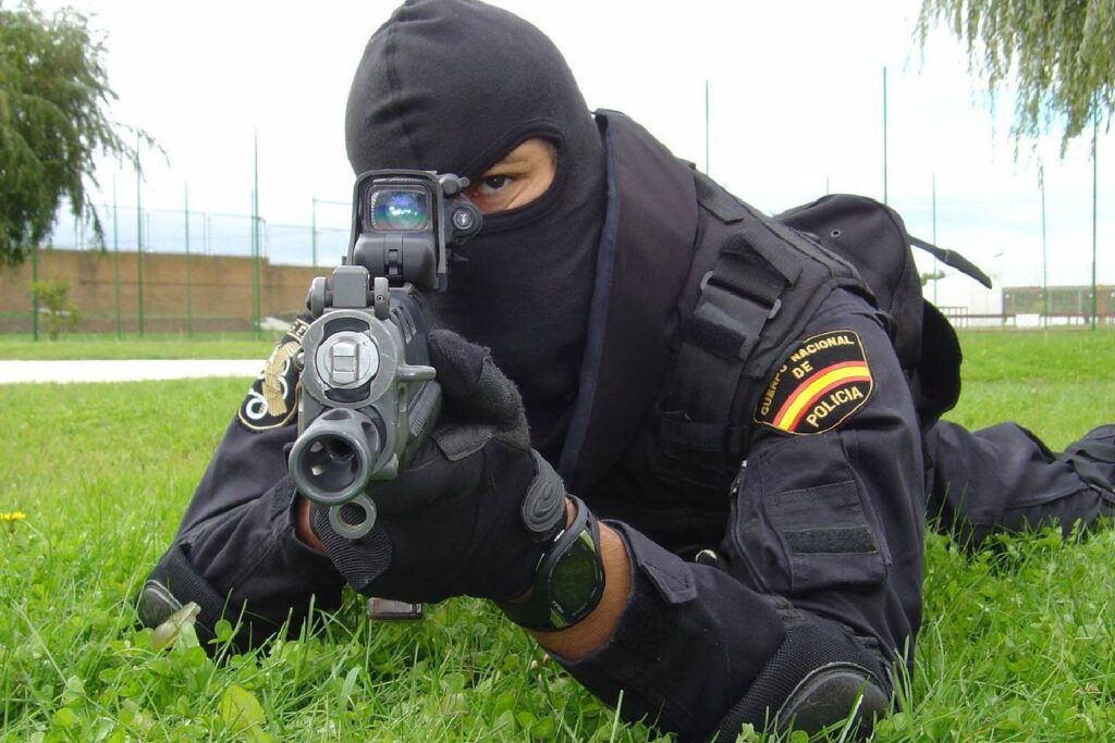 Tirador de los GEO de la Policía Nacional